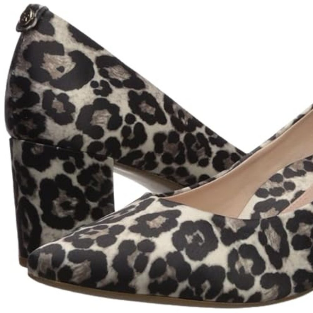 Taryn Rose Madline leopard block heel pumps, size 7.5